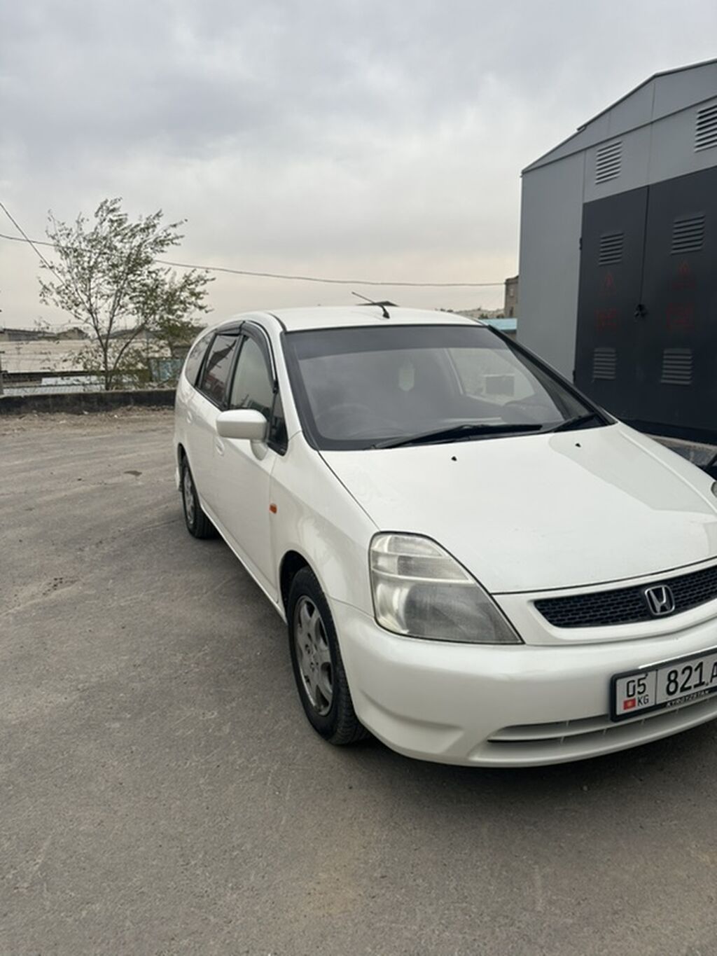 Honda Stream: 2002 г., 2 л, Автомат, Газ, Минивэн: фото 2