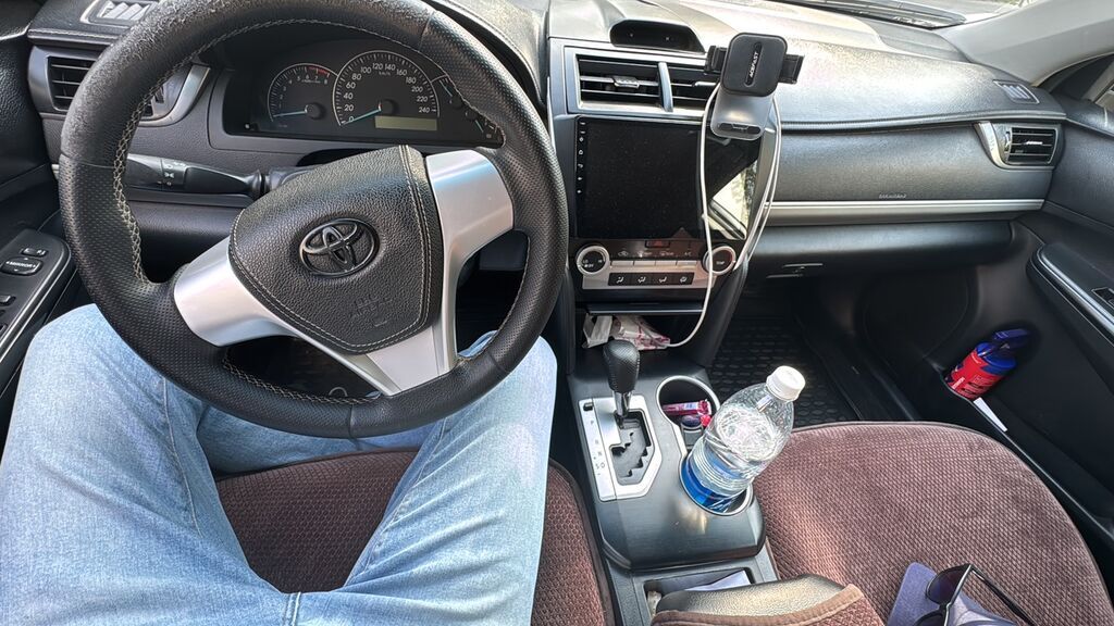 Toyota Camry: 2012 г., 2.5 л, Автомат, Бензин, Седан — фото 4