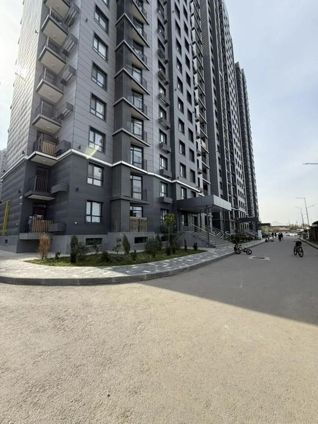 1 комната, 32 м², Пишпек Элитка, 8 этаж, Евроремонт: фото 1