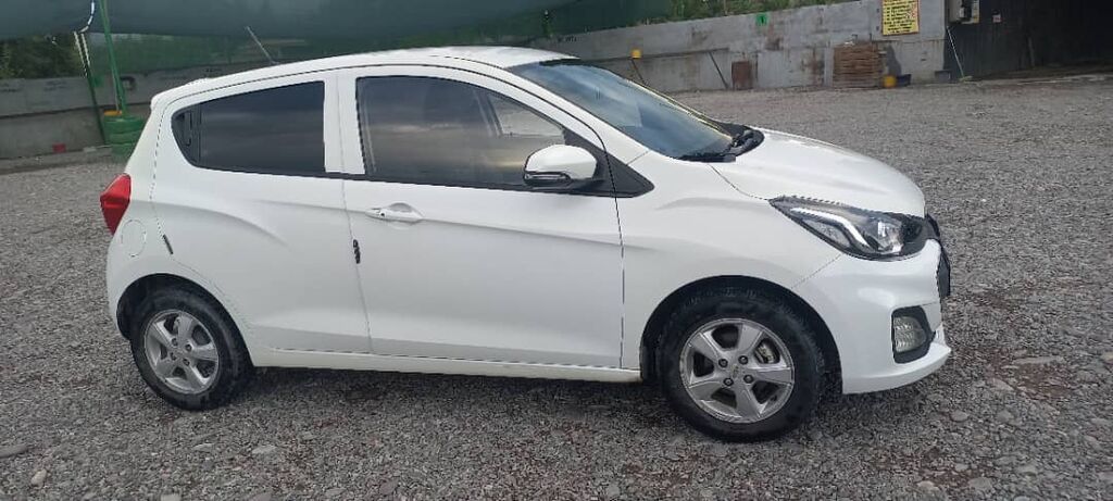 Chevrolet Spark: 2020 г., 1 л, Автомат, Бензин, Хэтчбэк: фото 2