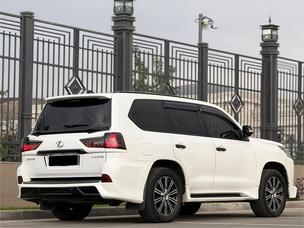Lexus LX: 2008 г., 5.7 л, Автомат, Бензин, Внедорожник: фото 3