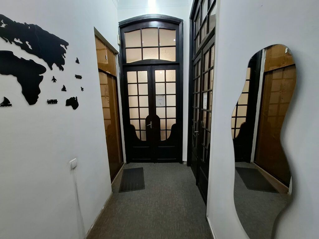 Bakı, 5 otaqlı, Köhnə tikili, 174 kv. m