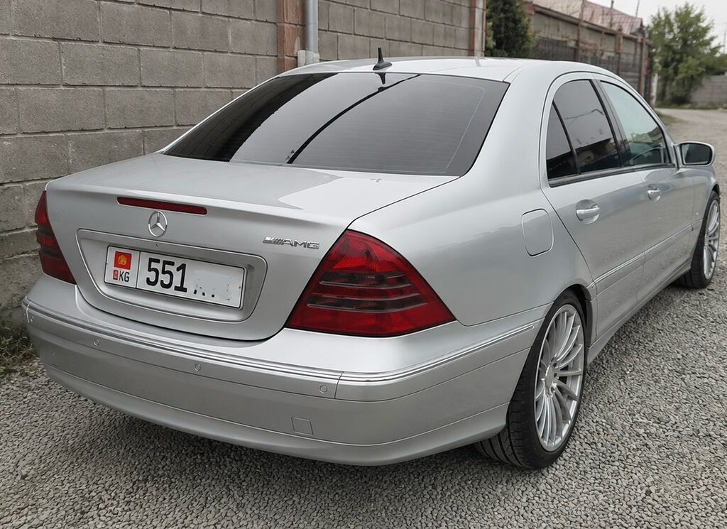 Mercedes-Benz C-Class: 2004 г., 2 л, Автомат, Бензин, Седан: фото 2