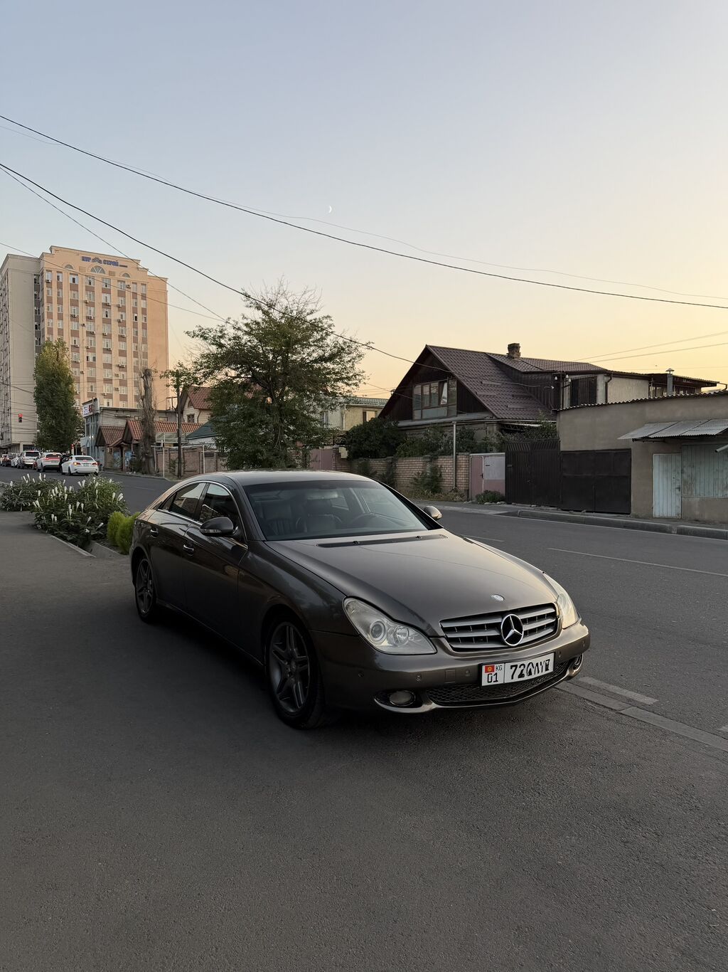 Mercedes-Benz CLS-Class: 2005 г., 3.5 л, Автомат, Бензин, Седан: фото 3