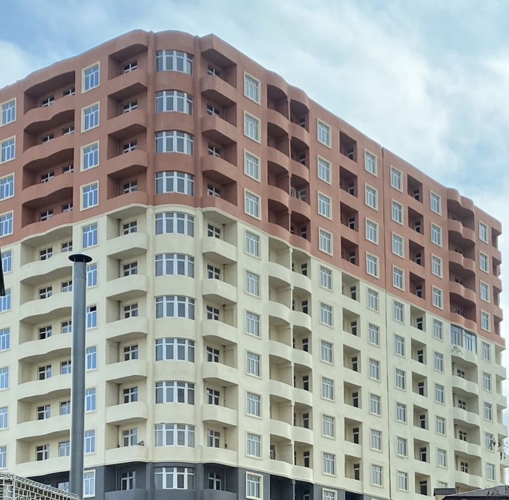 Xırdalan şəhərində yeni tikili binada geniş planlı mənzil. - Layihə