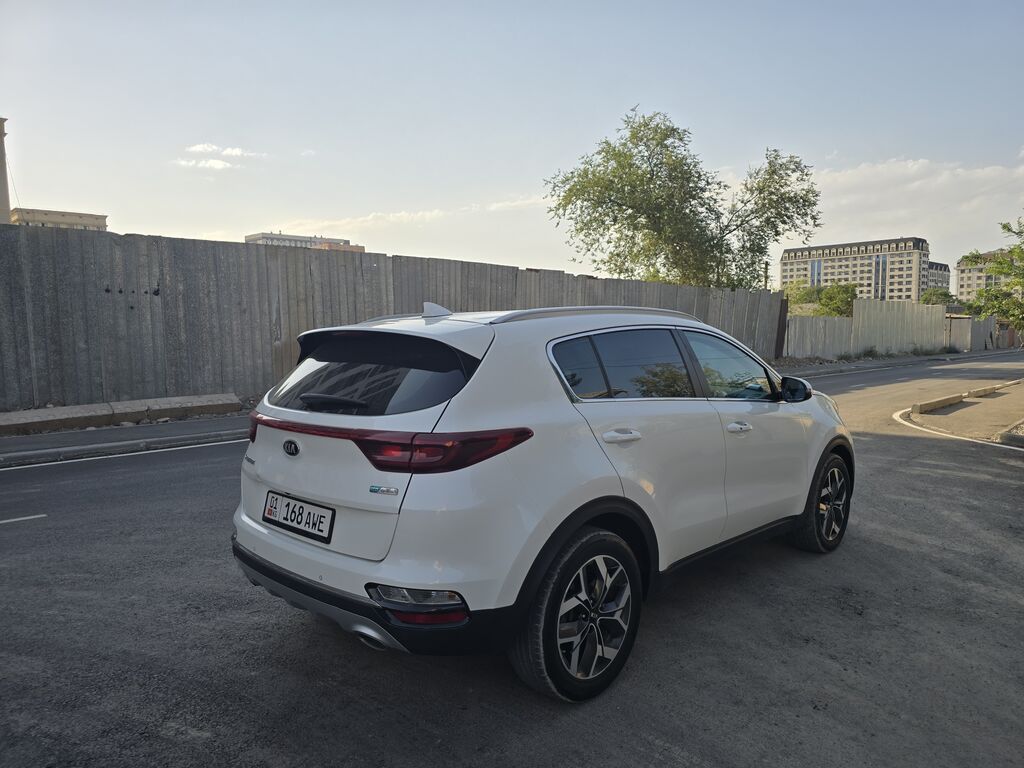 Kia Sportage: 2019 г., 2 л, Автомат, Дизель, Хэтчбэк: фото 3
