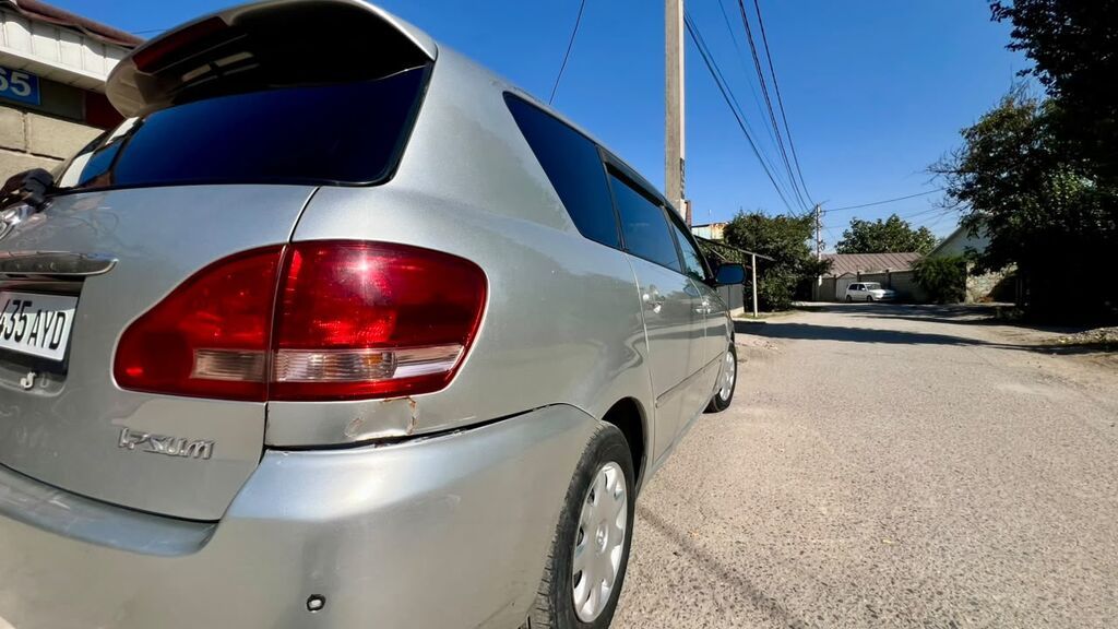 Toyota Ipsum: 2001 г., 2.4 л, Автомат, Газ, Минивэн: фото 5