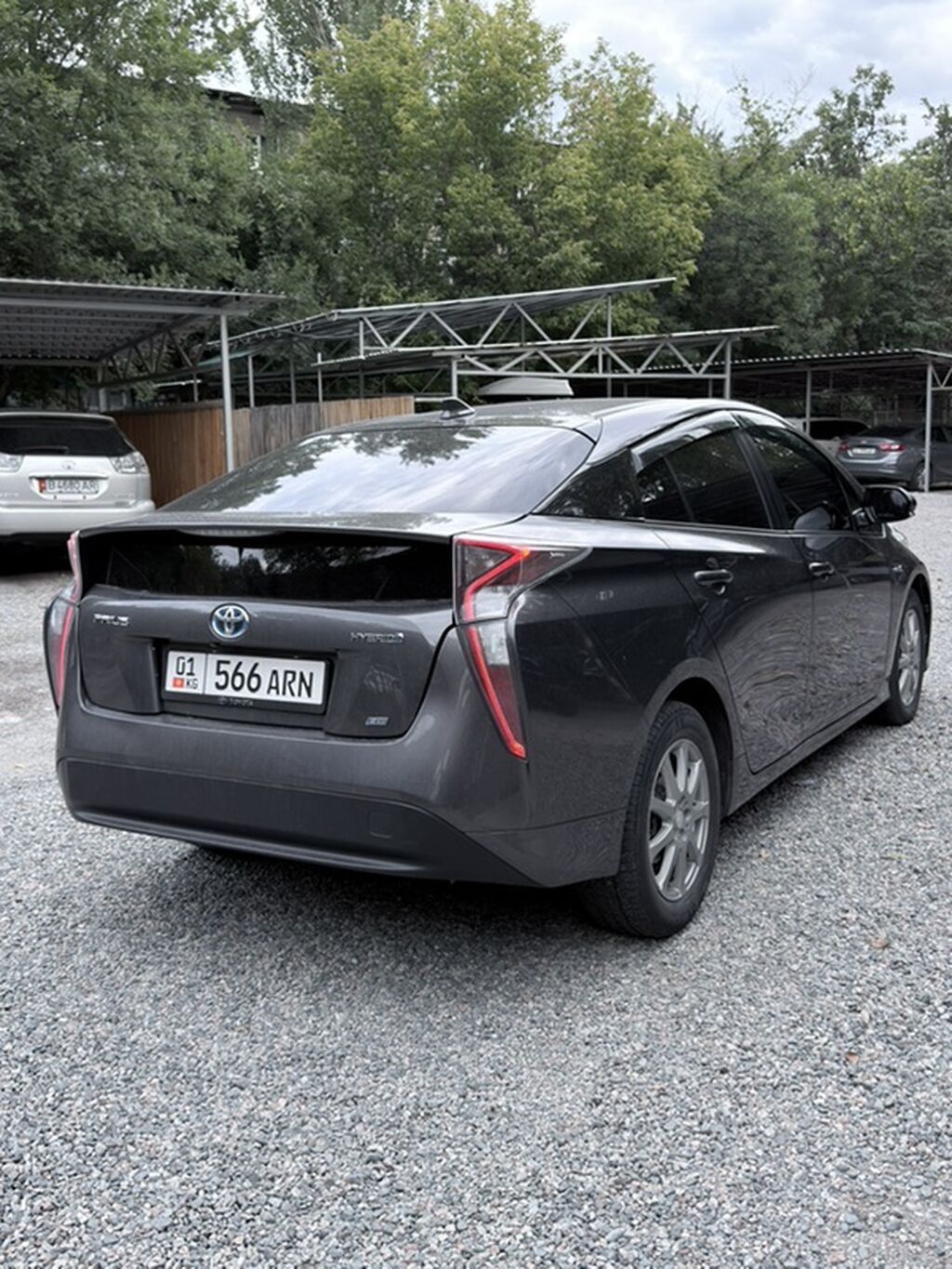 Toyota Prius: 2016 г., 1.8 л, Вариатор, Гибрид, Лифтбек: фото 4