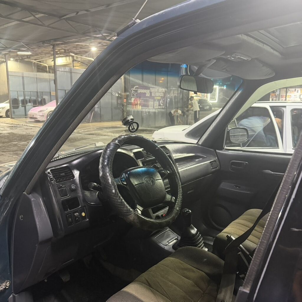 Toyota RAV4: 1996 г., Механика, Бензин, Внедорожник: фото 3