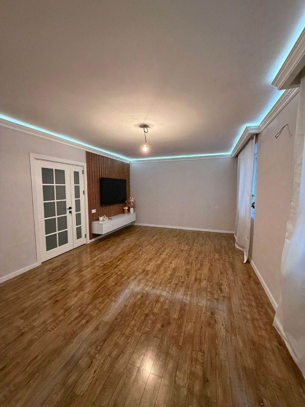 Bakı, Əhmədli, 4 otaqlı, Köhnə tikili, m. Xalqlar Dostluğu, 127 kv. m