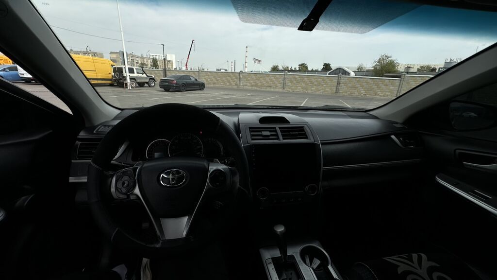 Toyota Camry: 2014 г., Бензин, Седан: фото 6