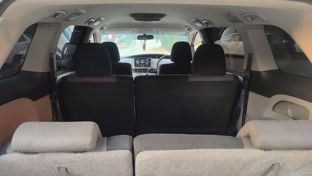 Toyota Estima 2006 г., 2.4 л, бензин: фото 2
