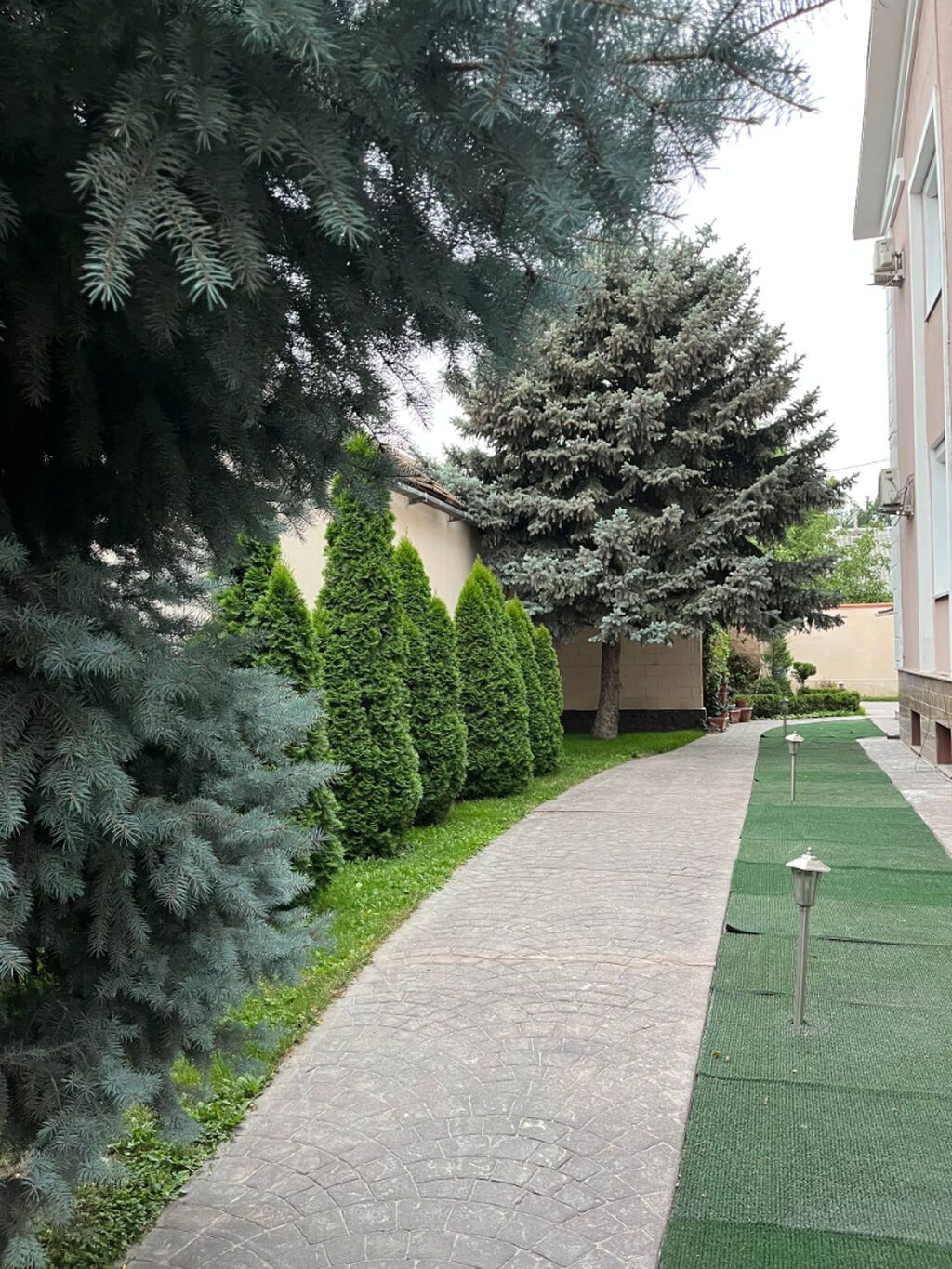 Продаю шикарный 4 уровневый дом с большим участком Локация Гоин: фото 3