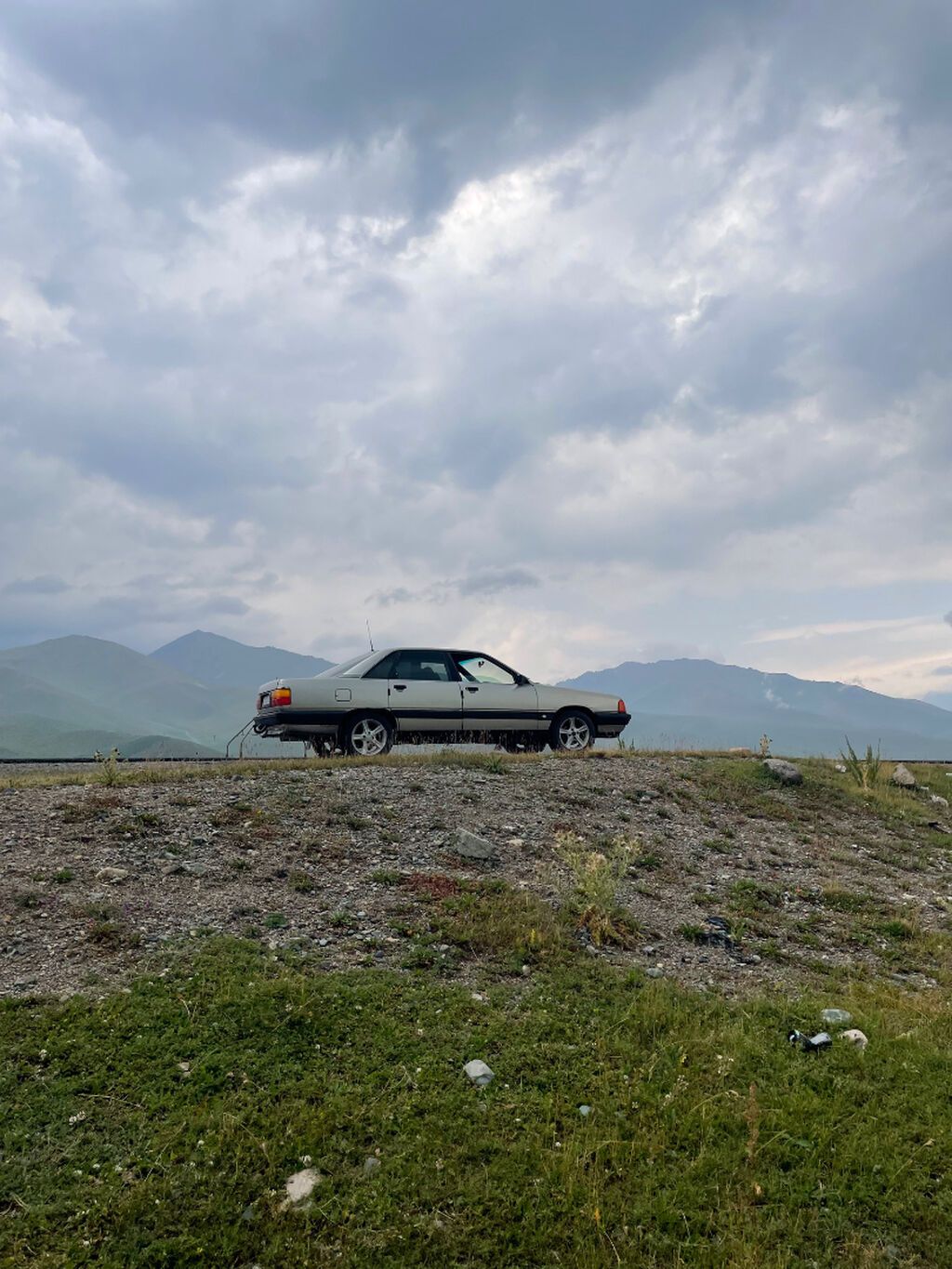 Audi 100: 1989 г., 2.3 л, Механика, Бензин: фото 5
