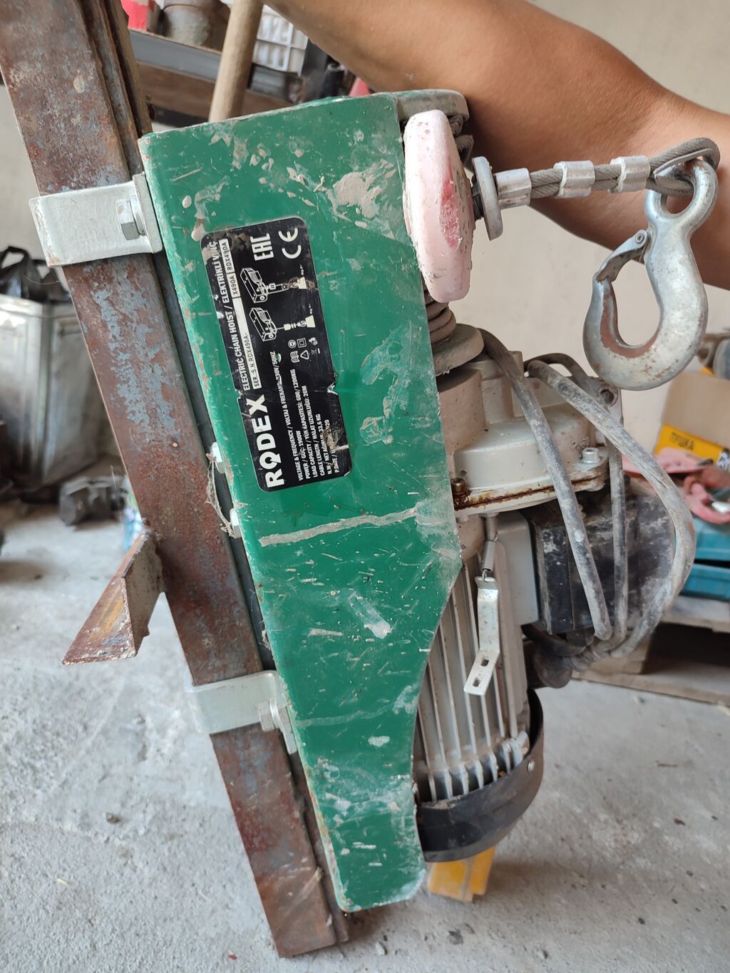 Тельфер (подъемник) 600-1200кг, длина тросса 20м, Rodex rdx490A, почти: фото 2