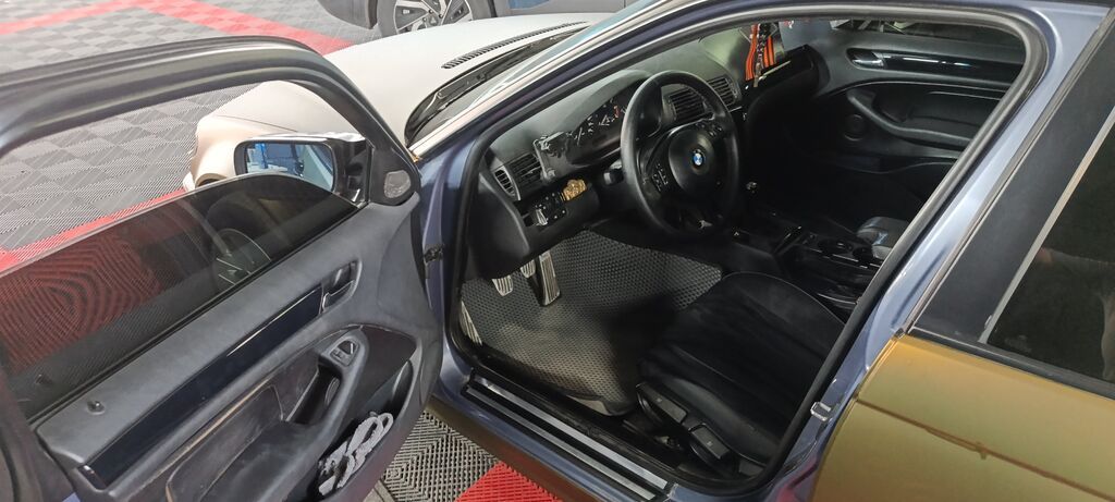 BMW 3 series: 2001 г., 3 л, Механика, Бензин, Седан: фото 8