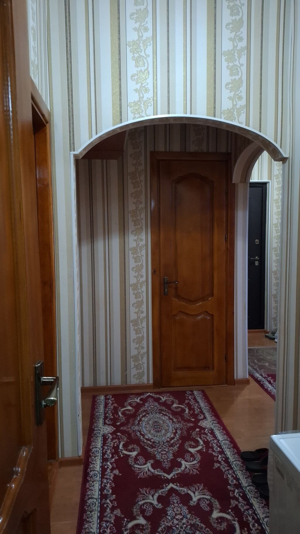 3 ком квартира 3 этаж со всеми удобствами в центре города Оша . Из: фото 7