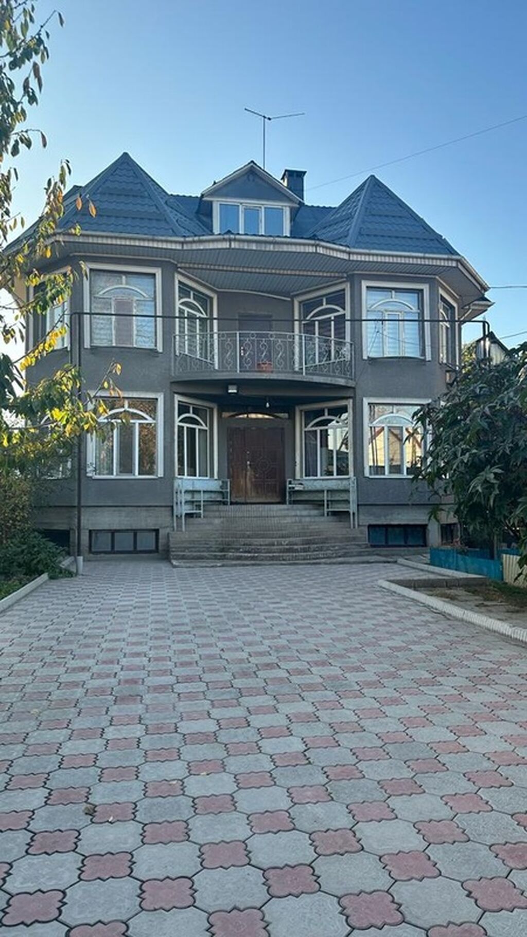 300 м², 6 комнат, Филармония, Без подселения: фото 2