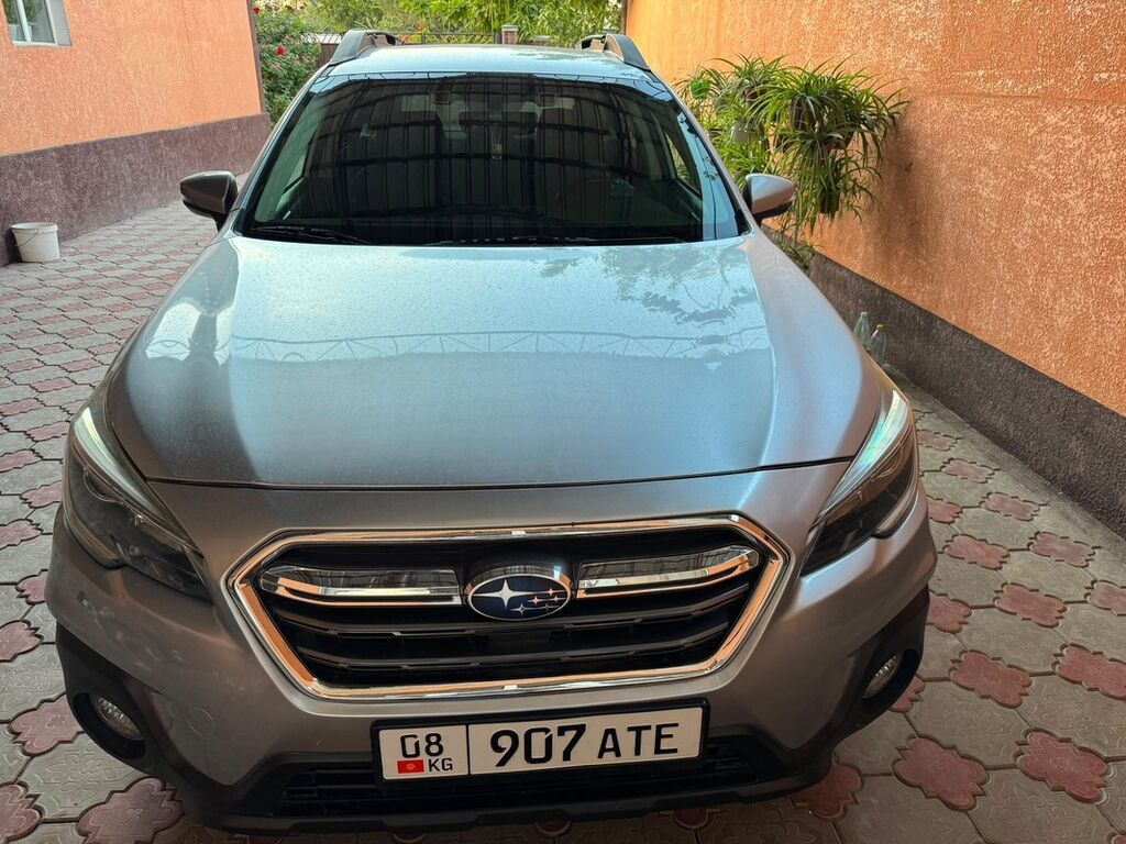 Subaru Outback: 2017 г., Кроссовер: фото 2