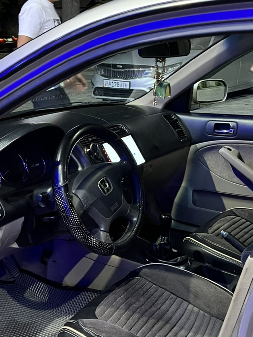 Honda Civic: 2002 г., 1.5 л, Механика, Гибрид, Седан: фото 7