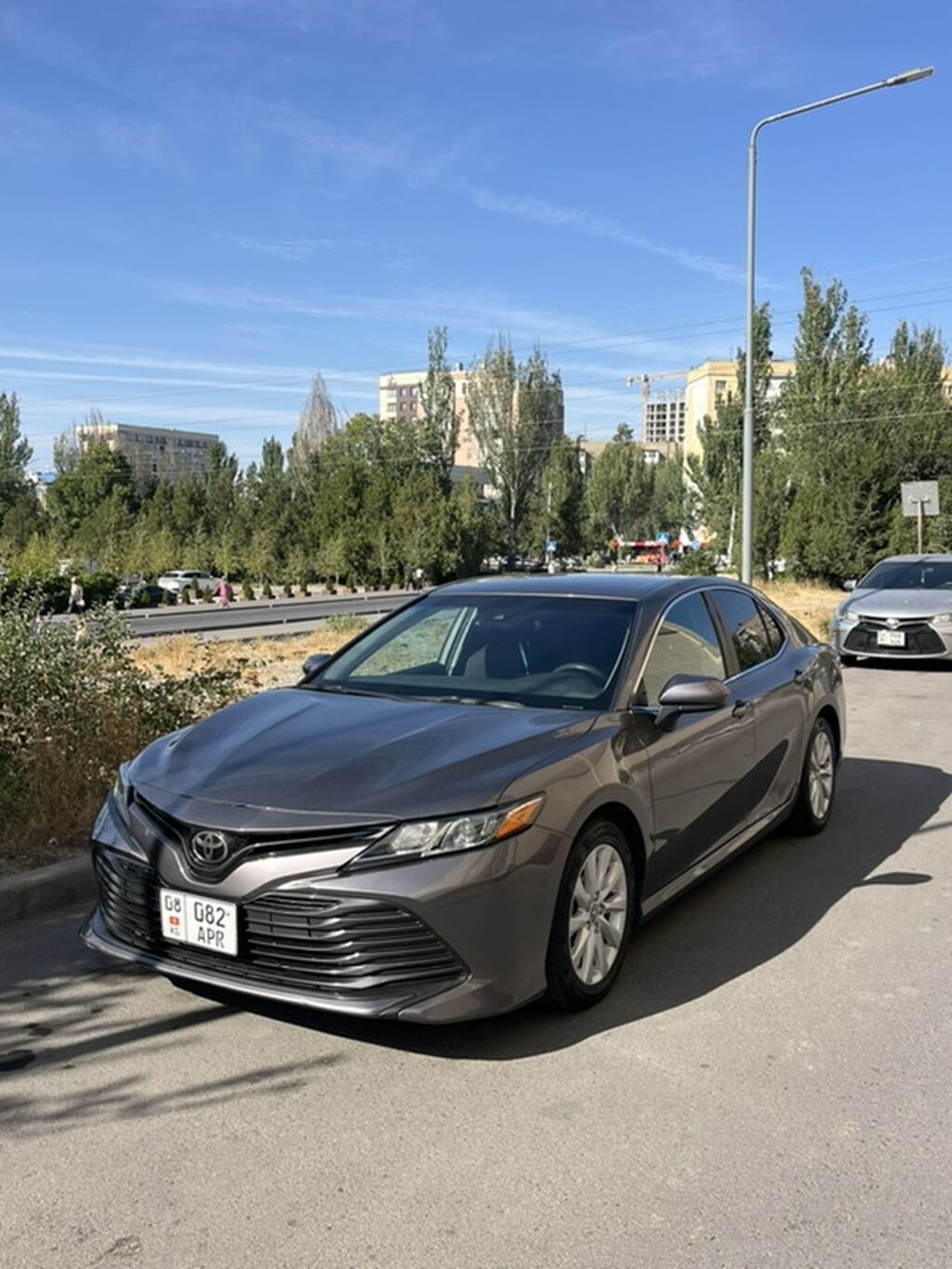 Toyota Camry: 2018 г., 2.5 л, Автомат, Бензин, Седан: фото 2