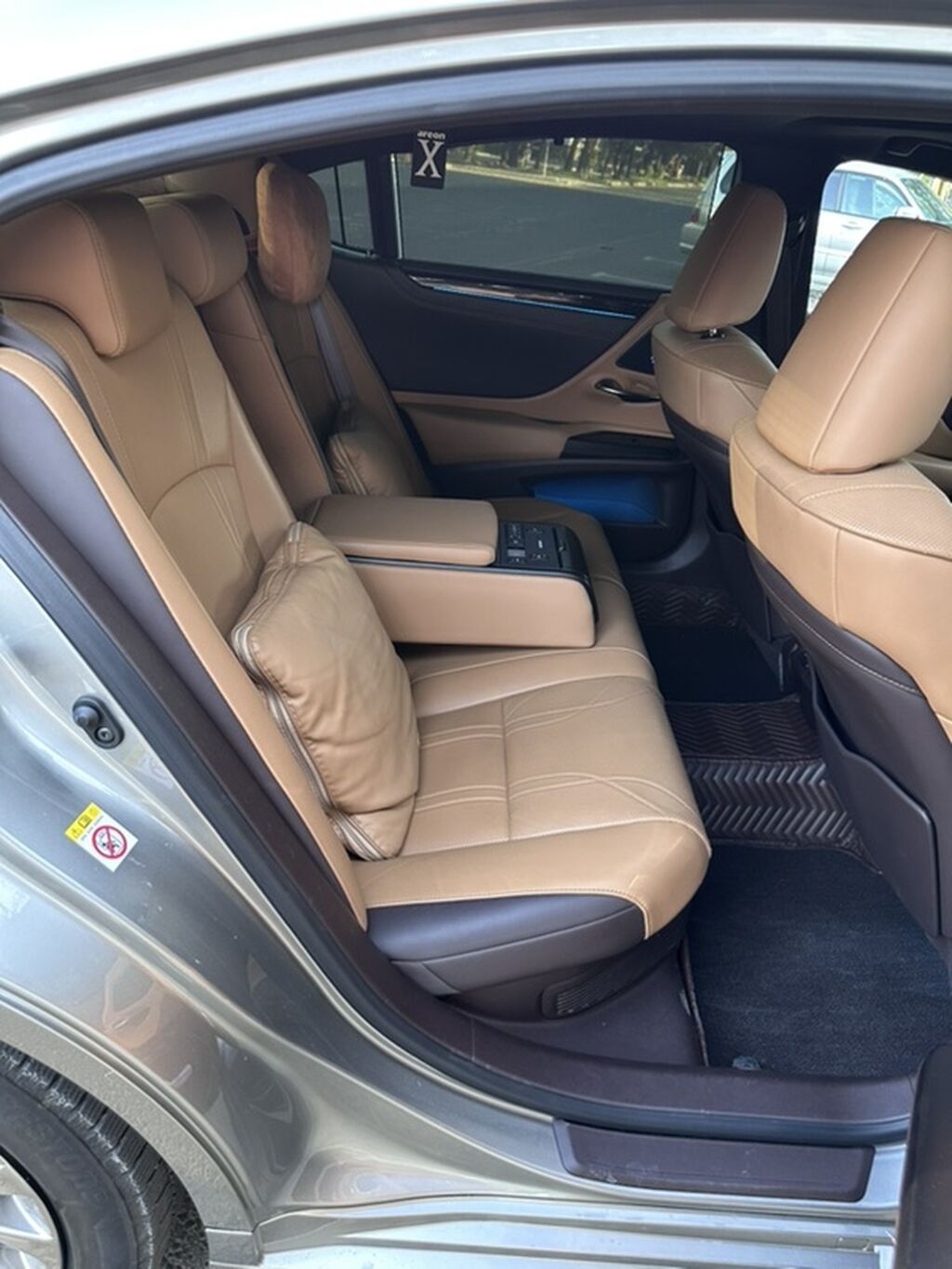 Lexus ES: 2019 г., 2.5 л, Вариатор, Гибрид, Седан: фото 8