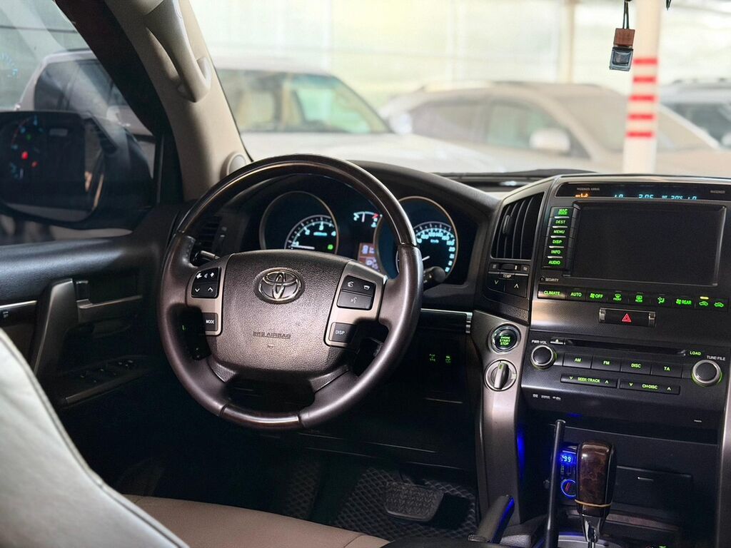 Toyota Land Cruiser: 2008 г., 4.5 л, Автомат, Дизель, Внедорожник: фото 6