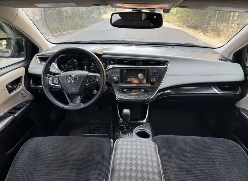 Toyota Avalon: 2013 г., 2.5 л, Гибрид, Седан: фото 5
