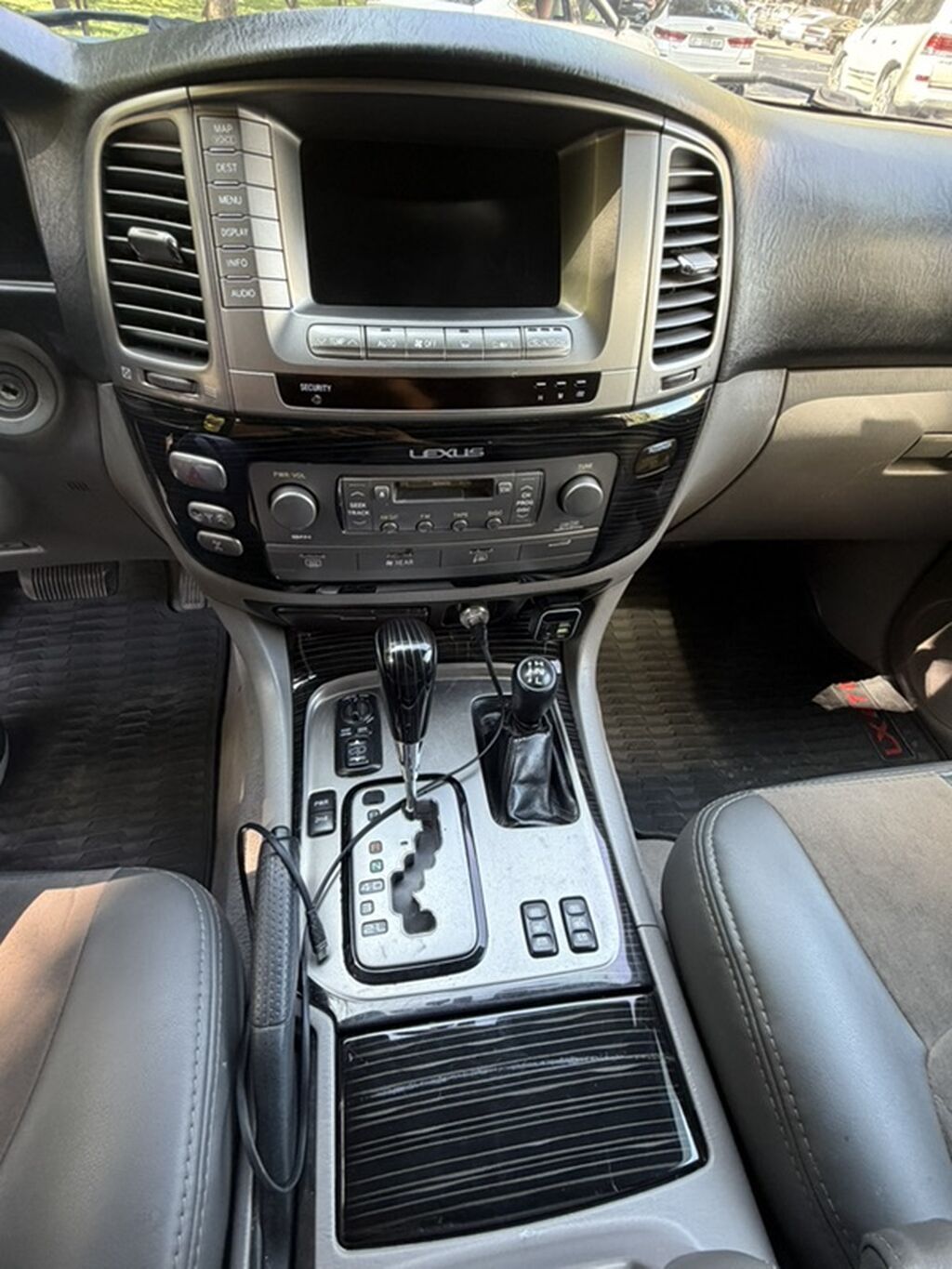 Lexus LX: 2006 г., 4.7 л, Автомат, Газ, Внедорожник: фото 8