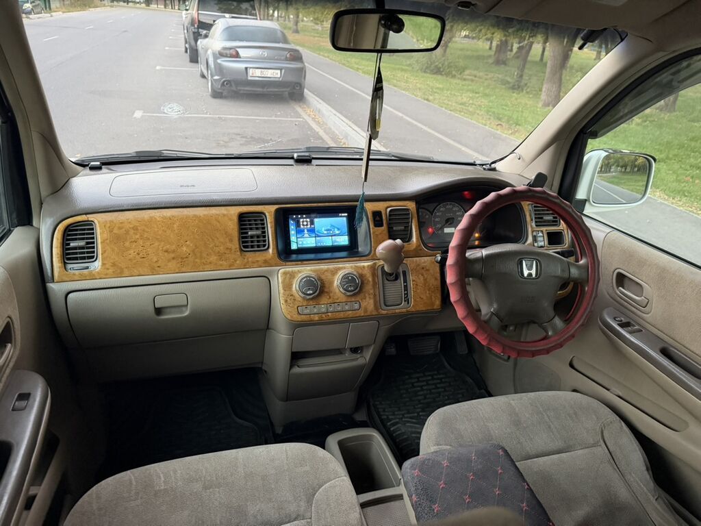 Honda Stepwgn: 2002 г., 2 л, Автомат, Бензин, Минивэн: фото 6
