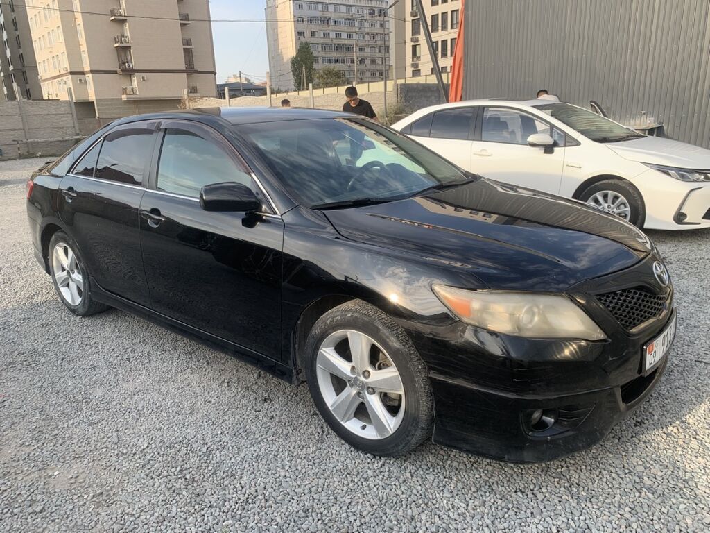 Toyota Camry: 2010 г., 2.5 л, Автомат, Бензин, Седан: фото 2