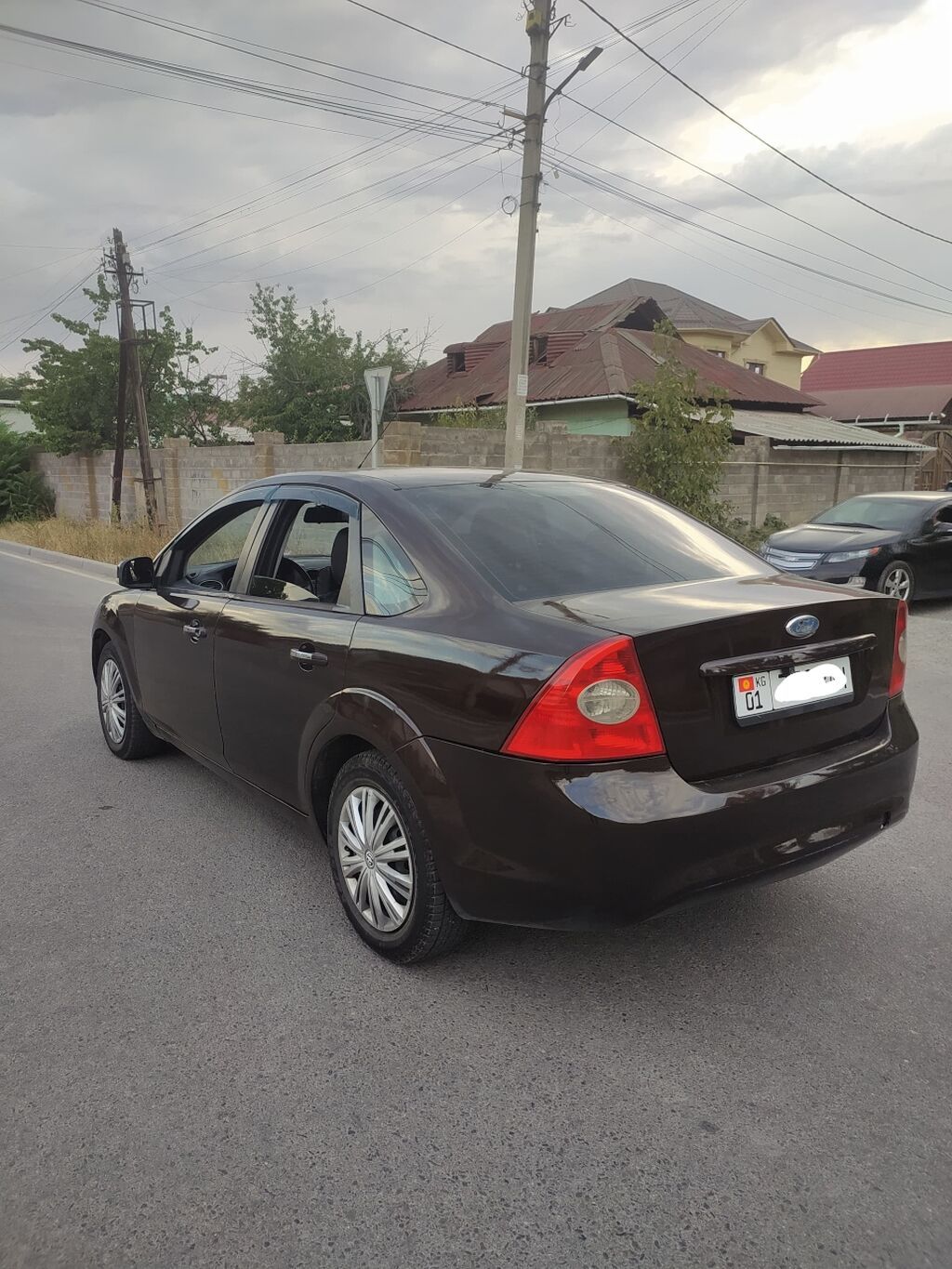 Ford Focus: 2010 г., 1.6 л, Механика, Газ, Седан: фото 5