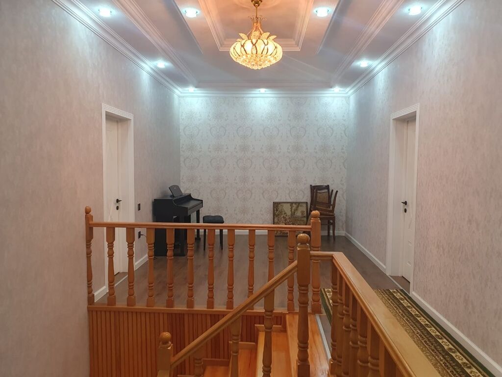 Bakıxanov qəs. 6 otaqlı, 200 kv. m, Yeni təmirli