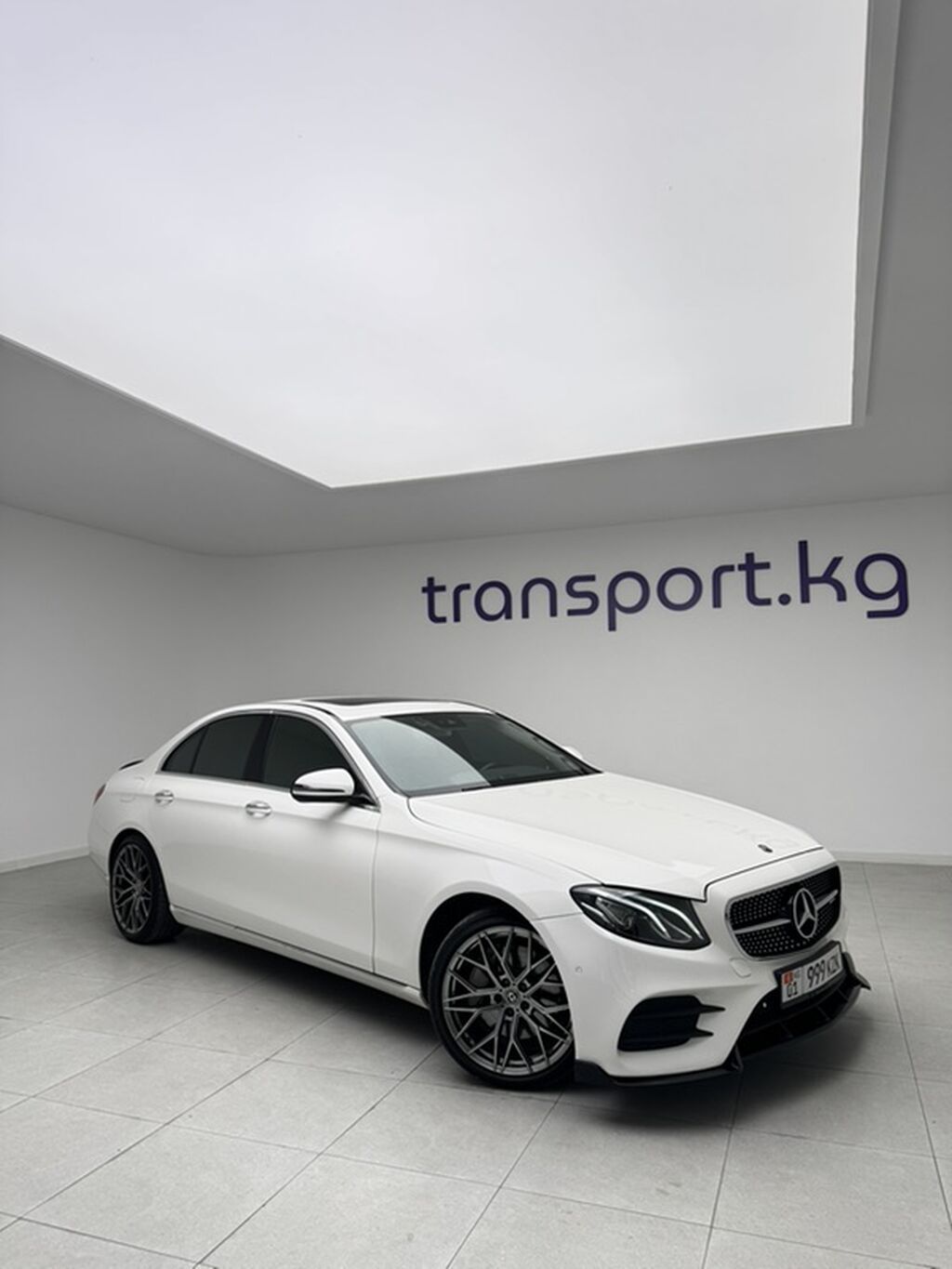 Mercedes-Benz E-Class: 2018 г., 2 л, Автомат, Бензин, Седан: фото 2