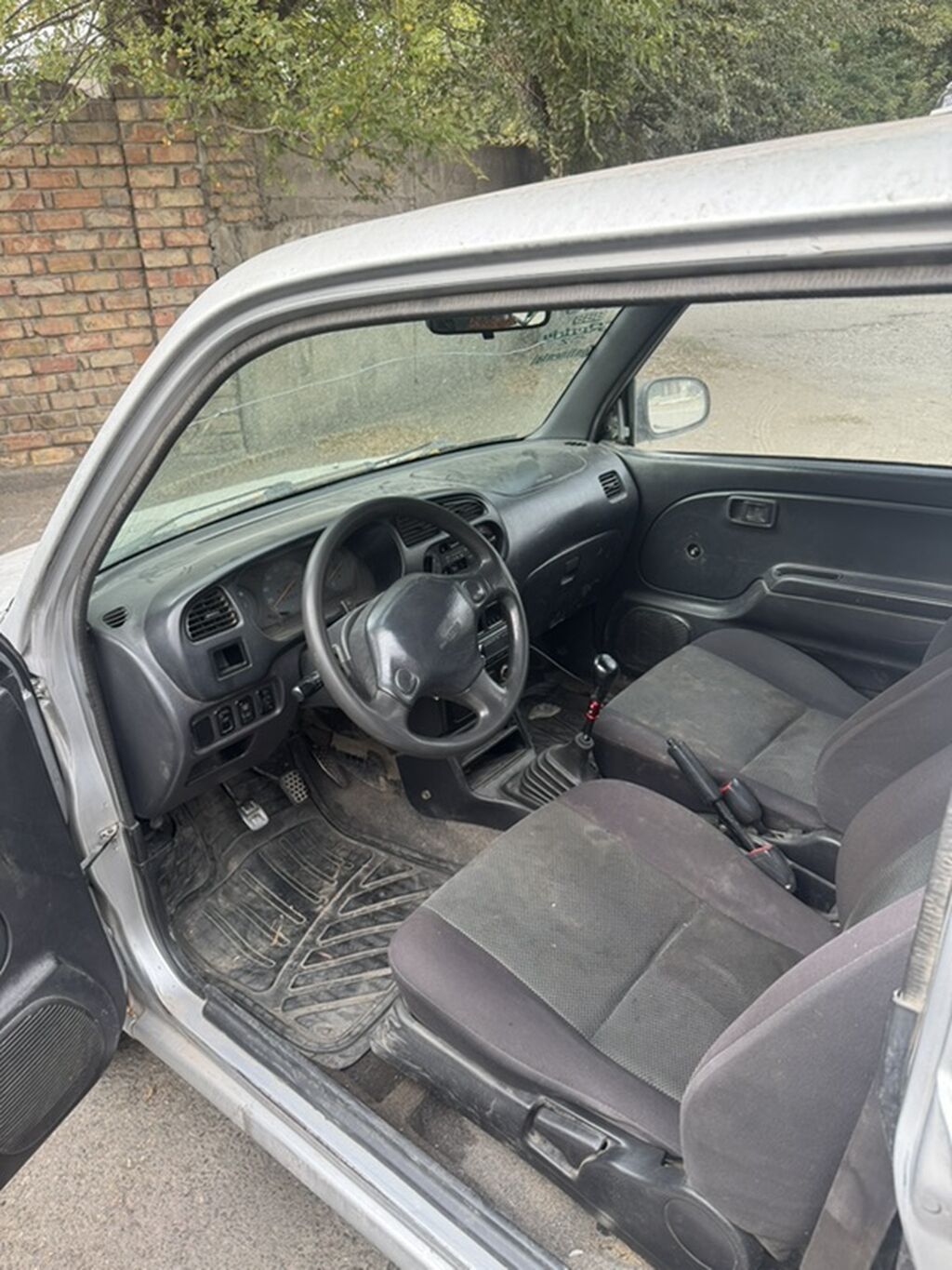 Daihatsu Cuore: 2002 г., 1 л, Механика, Бензин, Купе: фото 1