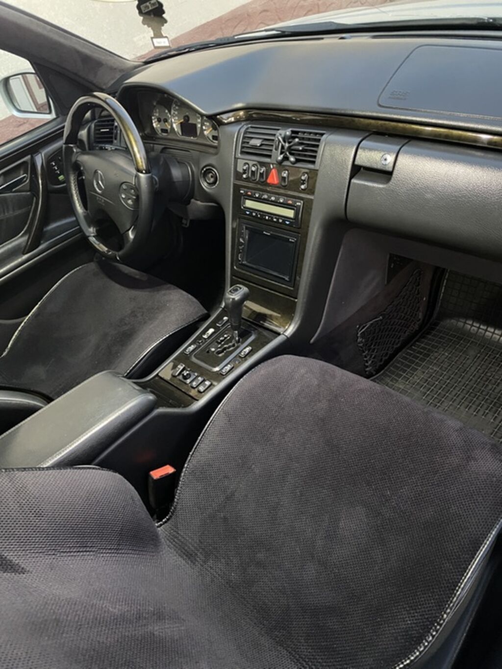 Mercedes-Benz E-Class: 2001 г., 3.2 л, Автомат, Бензин, Седан: фото 7
