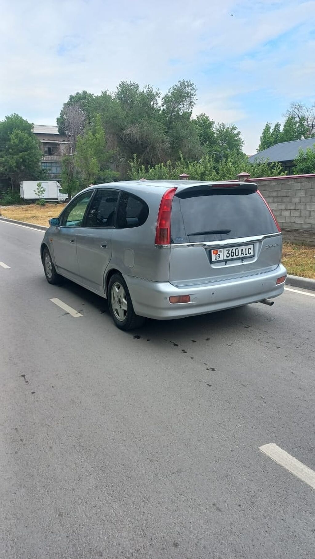 Honda Stream: 2001 г., 2 л, Механика, Бензин, Минивэн: фото 4