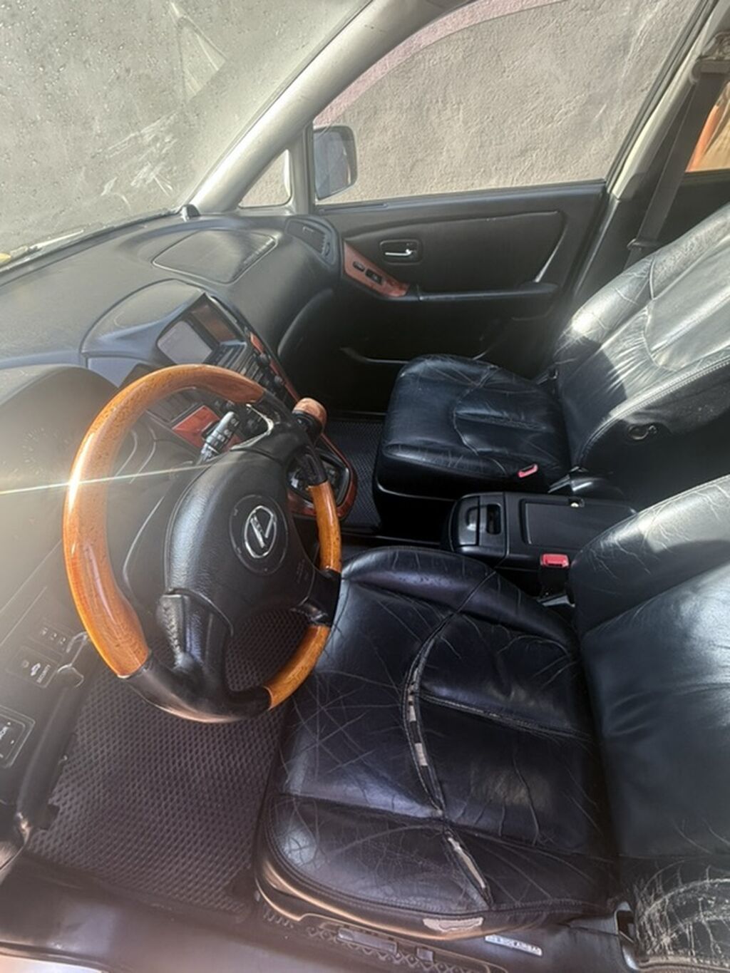 Lexus RX: 2001 г., 3 л, Автомат, Бензин, Кроссовер: фото 3
