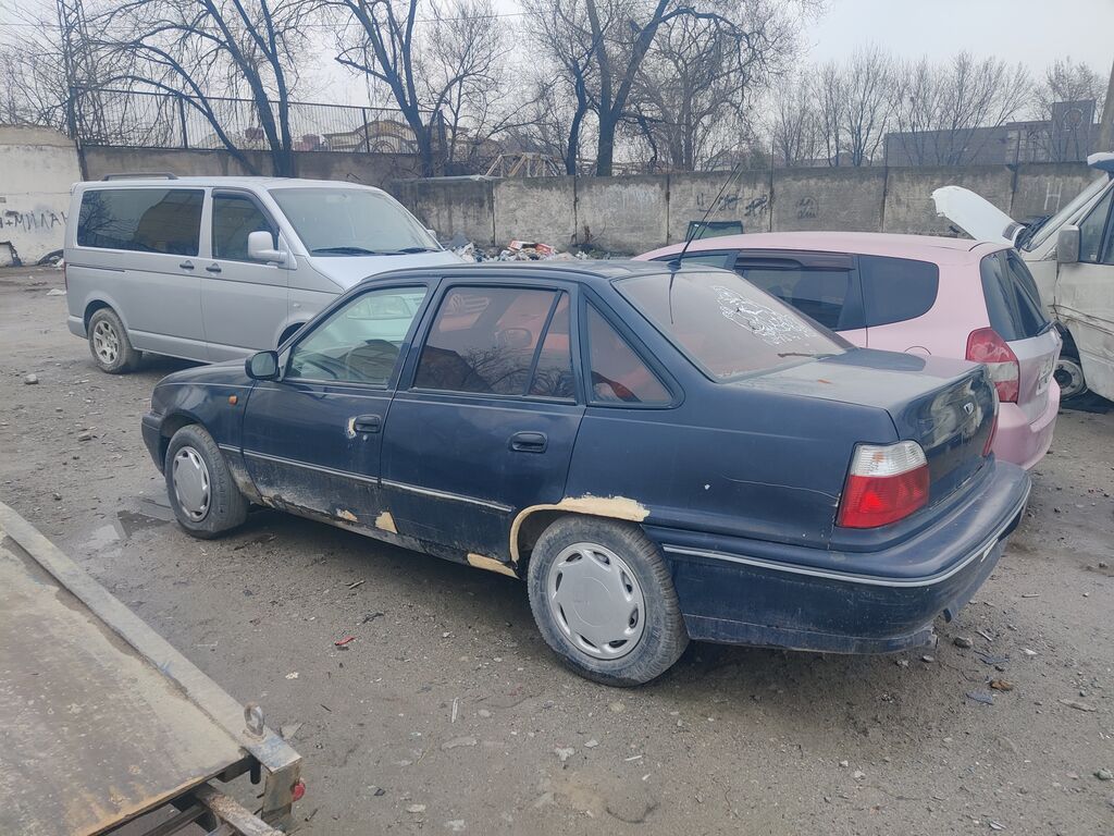 Daewoo Nexia: 2004 г., Механика, Бензин, Седан: фото 2