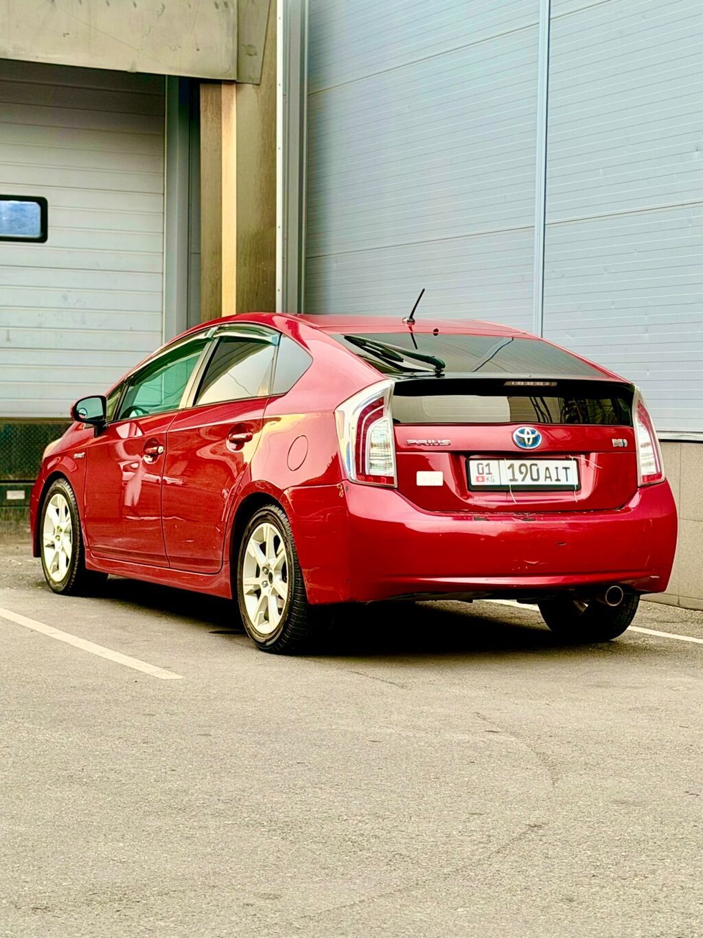 Toyota Prius: 2014 г., 1.8 л, Вариатор, Гибрид, Лифтбек: фото 7