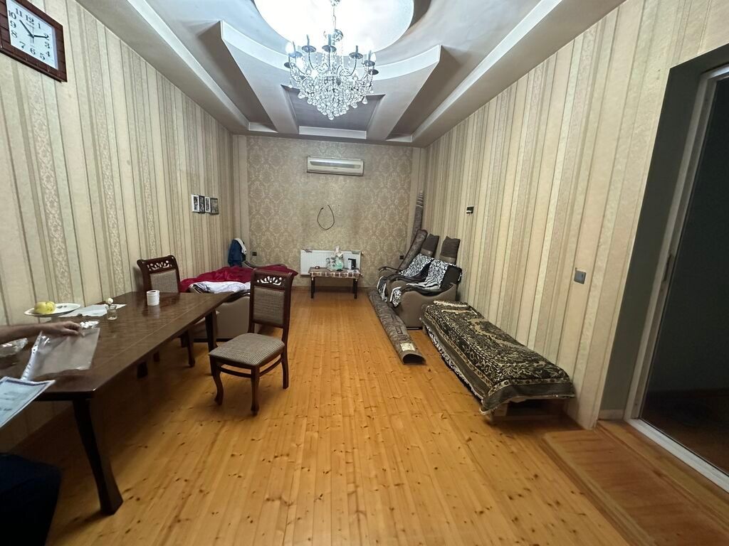 3 otaqlı, 110 kv. m, Kredit yoxdur, Orta təmir