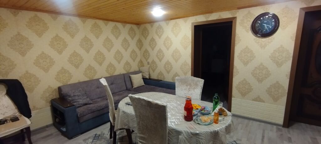 Bakı, Qaraçuxur qəs., 200 kv. m, 7 otaqlı, İnternet, Telefon, Qaz