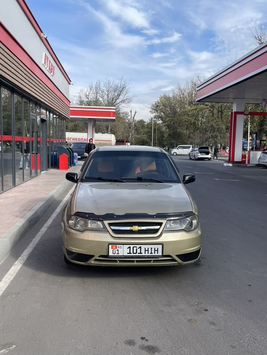 Daewoo Nexia: 2008 г., 1.5 л, Механика, Бензин, Седан: фото 2