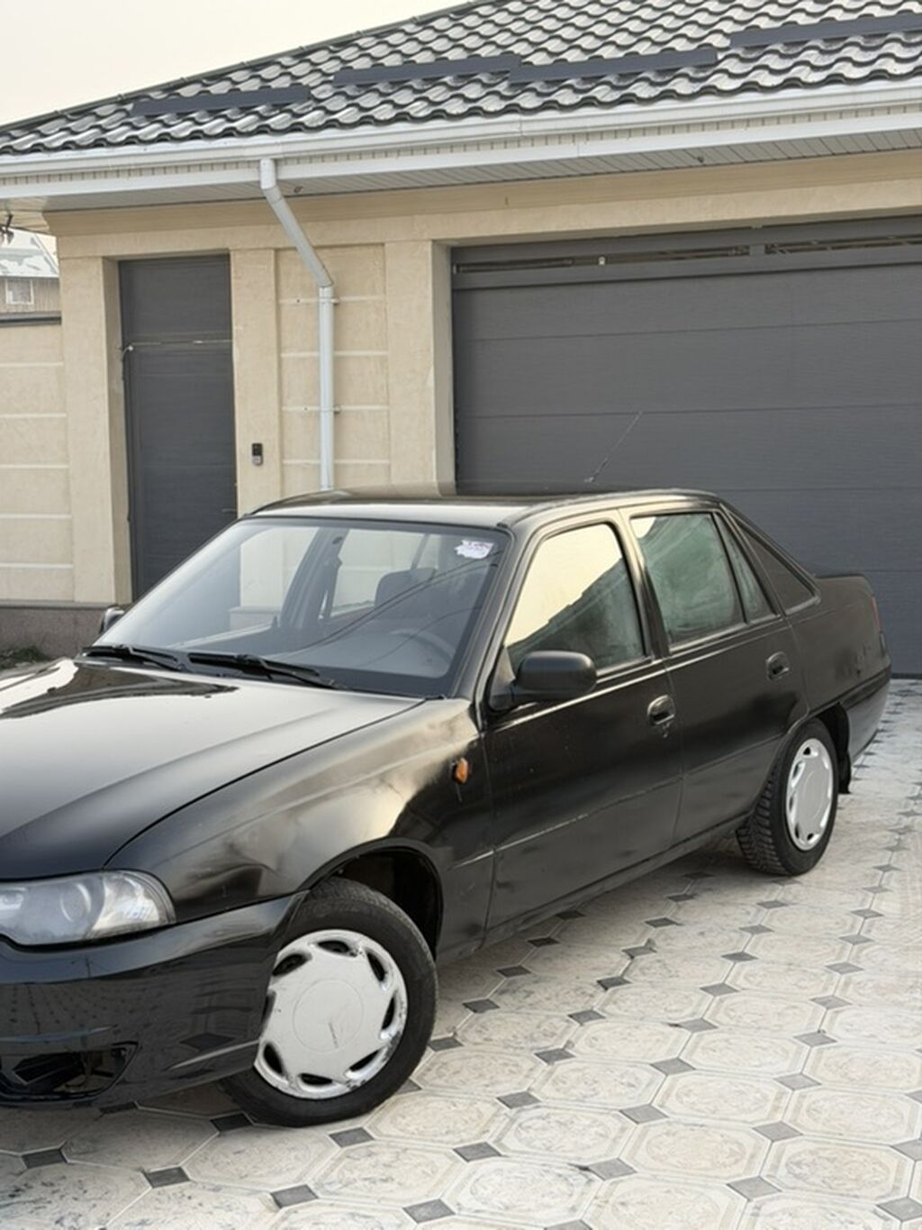 Daewoo Nexia: 2009 г., 1.5 л, Механика, Бензин, Седан: фото 2