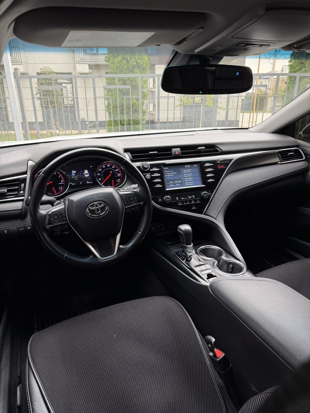 Toyota Camry: 2018 г., 2.5 л, Автомат, Бензин: фото 6