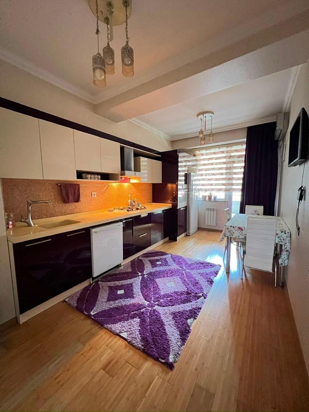 Yasamal, 3 otaqlı, Yeni tikili, m. İnşaatçılar, 89 kv. m