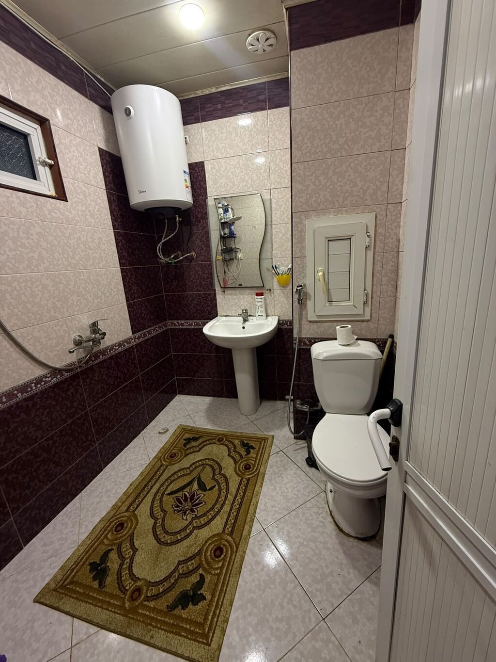 Bakı, 7-ci mikrorayon, 2 otaqlı, Köhnə tikili, m. Azadlıq Prospekti, 50 kv. m