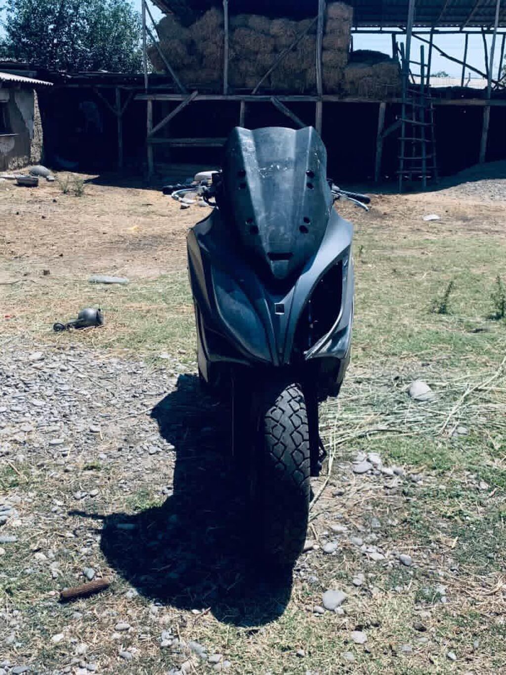Макси-скутер Yamaha, 420 куб. см, Бензин, Б/у: фото 3