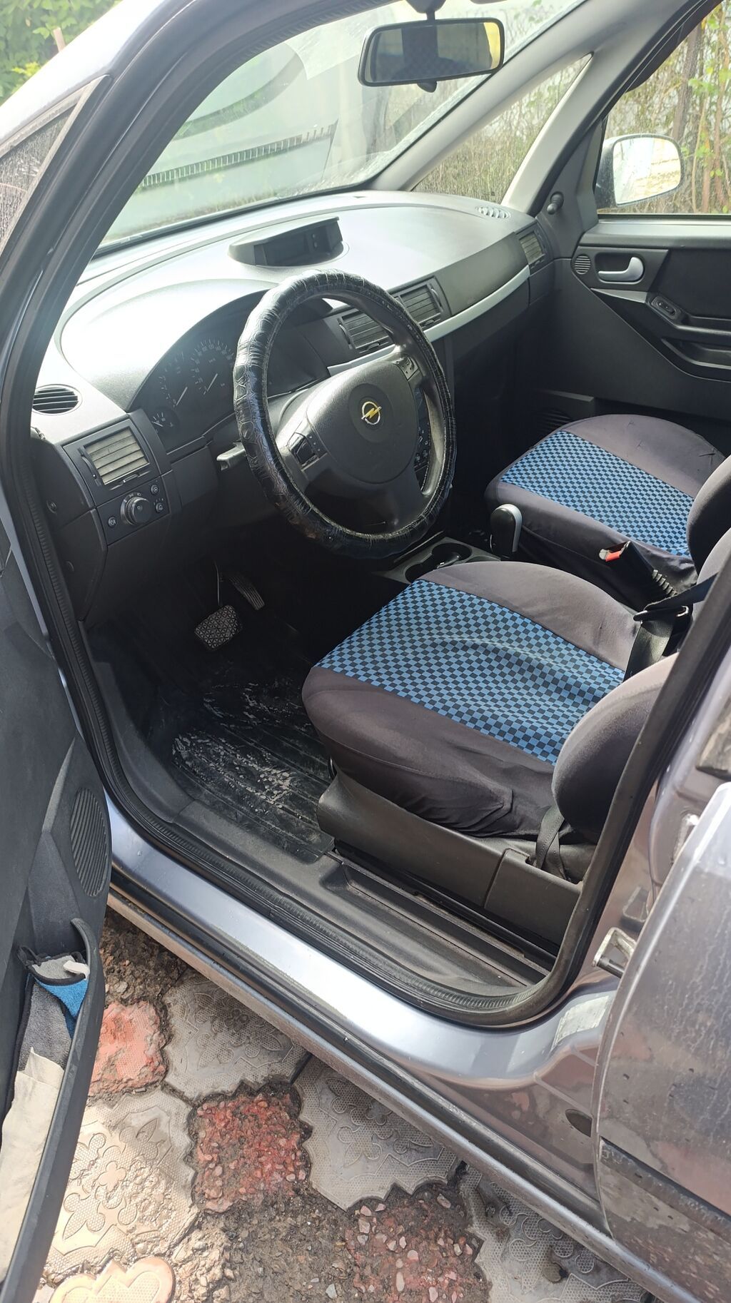 Opel Meriva: 2004 г., 1.6 л, Робот, Бензин, Минивэн: фото 3