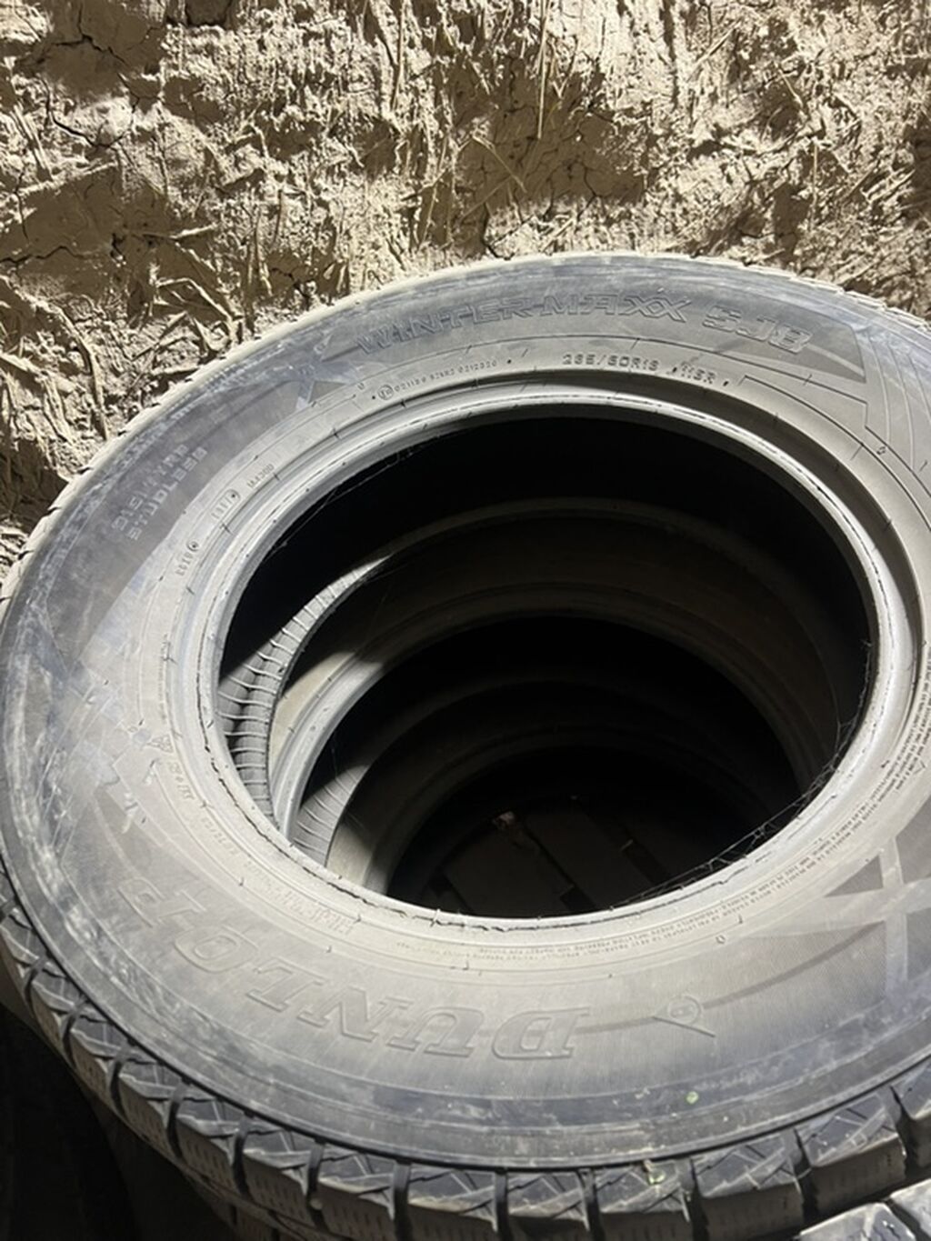 Зимние шины Dunlop Winter Maxx - Размер: 285/60 R18 В хорошем: фото 3